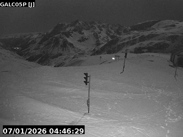 <h2>Webcam au niveau du Col du Galibier sur la D902, à la frontière entre le département des Hautes-Alpes et celui de la Savoie, au niveau du refuge du Galibier</h2>