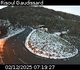 Webcam sur la D186 située sur la route d'accès à la station de ski de Risoul. Caméra située quelques centaines de mètres après le village de Risoul, entre Gaudissart-bas et Gaudissart-haut