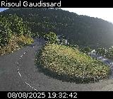 Webcam sur la D186 située sur la route d'accès à la station de ski de Risoul. Caméra située quelques centaines de mètres après le village de Risoul, entre Gaudissart-bas et Gaudissart-haut