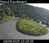 Webcam sur la D186 située sur la route d'accès à la station de ski de Risoul. Caméra située quelques centaines de mètres après le village de Risoul, entre Gaudissart-bas et Gaudissart-haut