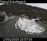 Webcam sur la D186 située sur la route d'accès à la station de ski de Risoul. Caméra située quelques centaines de mètres après le village de Risoul, entre Gaudissart-bas et Gaudissart-haut
