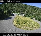 Webcam sur la D186 située sur la route d'accès à la station de ski de Risoul. Caméra située quelques centaines de mètres après le village de Risoul, entre Gaudissart-bas et Gaudissart-haut
