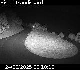 Webcam sur la D186 située sur la route d'accès à la station de ski de Risoul. Caméra située quelques centaines de mètres après le village de Risoul, entre Gaudissart-bas et Gaudissart-haut