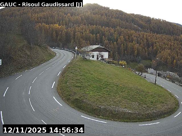 <h2>Webcam sur la D186 située sur la route d'accès à la station de ski de Risoul. Caméra située quelques centaines de mètres après le village de Risoul, entre Gaudissart-bas et Gaudissart-haut</h2>