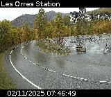 Webcam dans la station des Orres à Pramouton sur la D40. Caméra située au niveau du dernier virage avant le centre station 1650