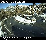 Webcam dans la station des Orres à Pramouton sur la D40. Caméra située au niveau du dernier virage avant le centre station 1650