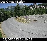 Webcam dans la station des Orres à Pramouton sur la D40. Caméra située au niveau du dernier virage avant le centre station 1650