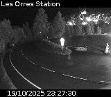Webcam dans la station des Orres à Pramouton sur la D40. Caméra située au niveau du dernier virage avant le centre station 1650