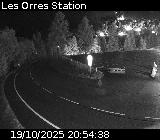 Webcam dans la station des Orres à Pramouton sur la D40. Caméra située au niveau du dernier virage avant le centre station 1650