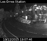 <h2>Webcam dans la station des Orres à Pramouton sur la D40. Caméra située au niveau du dernier virage avant le centre station 1650</h2>