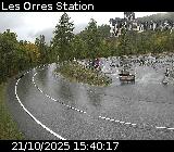 Webcam dans la station des Orres à Pramouton sur la D40. Caméra située au niveau du dernier virage avant le centre station 1650