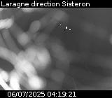 Webcam à Laragne sur la D1075 à la frontière entre les Hautes-Alpes et les Alpes-de-Haute-Provence. Vue orientée vers Sisteron