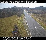 Webcam à Laragne sur la D1075 à la frontière entre les Hautes-Alpes et les Alpes-de-Haute-Provence. Vue orientée vers Sisteron