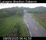 Webcam à Laragne sur la D1075 à la frontière entre les Hautes-Alpes et les Alpes-de-Haute-Provence. Vue orientée vers Sisteron
