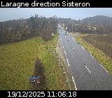 <h2>Webcam à Laragne sur la D1075 à la frontière entre les Hautes-Alpes et les Alpes-de-Haute-Provence. Vue orientée vers Sisteron</h2>