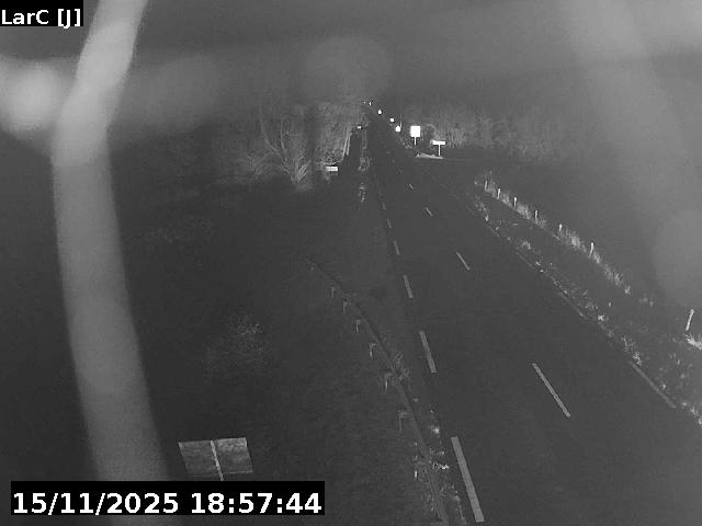 <h2>Webcam à Laragne sur la D1075 à la frontière entre les Hautes-Alpes et les Alpes-de-Haute-Provence. Vue orientée vers Sisteron</h2>