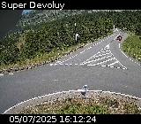 Webcam à l'entrée de la station Super Devoluy. Vue orientée vers la sortie de la station