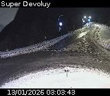 Webcam à l'entrée de la station Super Devoluy. Vue orientée vers la sortie de la station