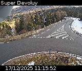 <h2>Webcam à l'entrée de la station Super Devoluy. Vue orientée vers la sortie de la station</h2>