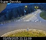 Webcam à l'entrée de la station Super Devoluy. Vue orientée vers la sortie de la station